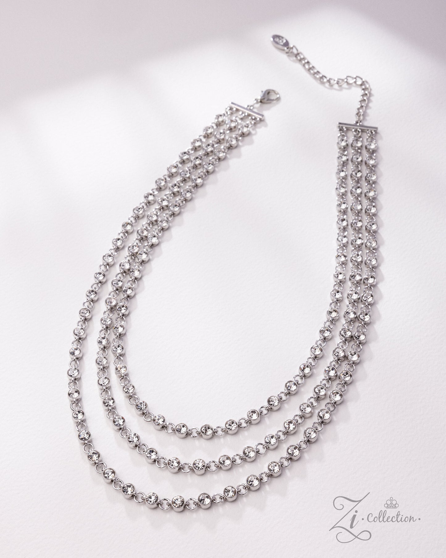 Demure - Silver - Zi Collection