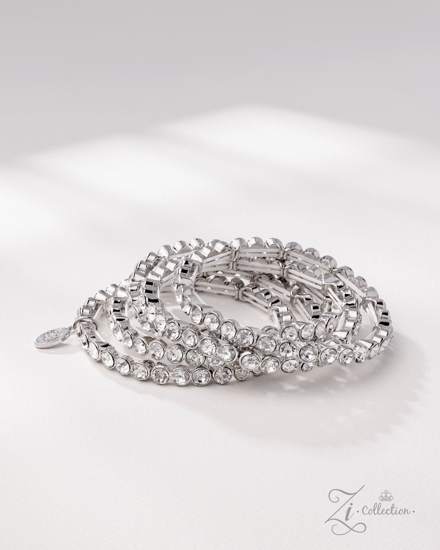 Demure - Silver - Zi Collection