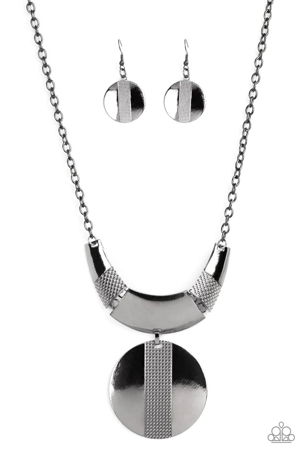 Metallic enchantress Black