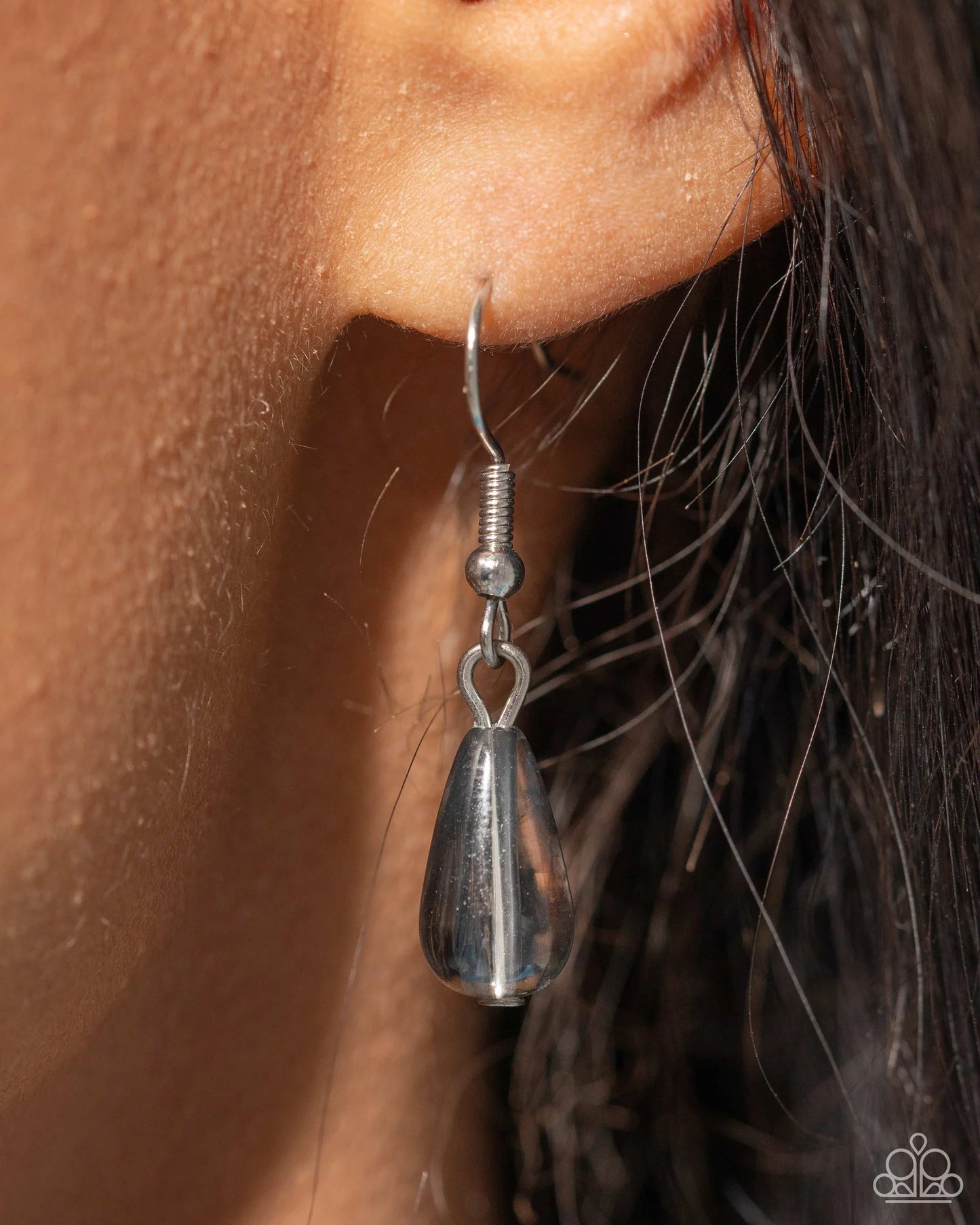 Glassy Gateway - Black