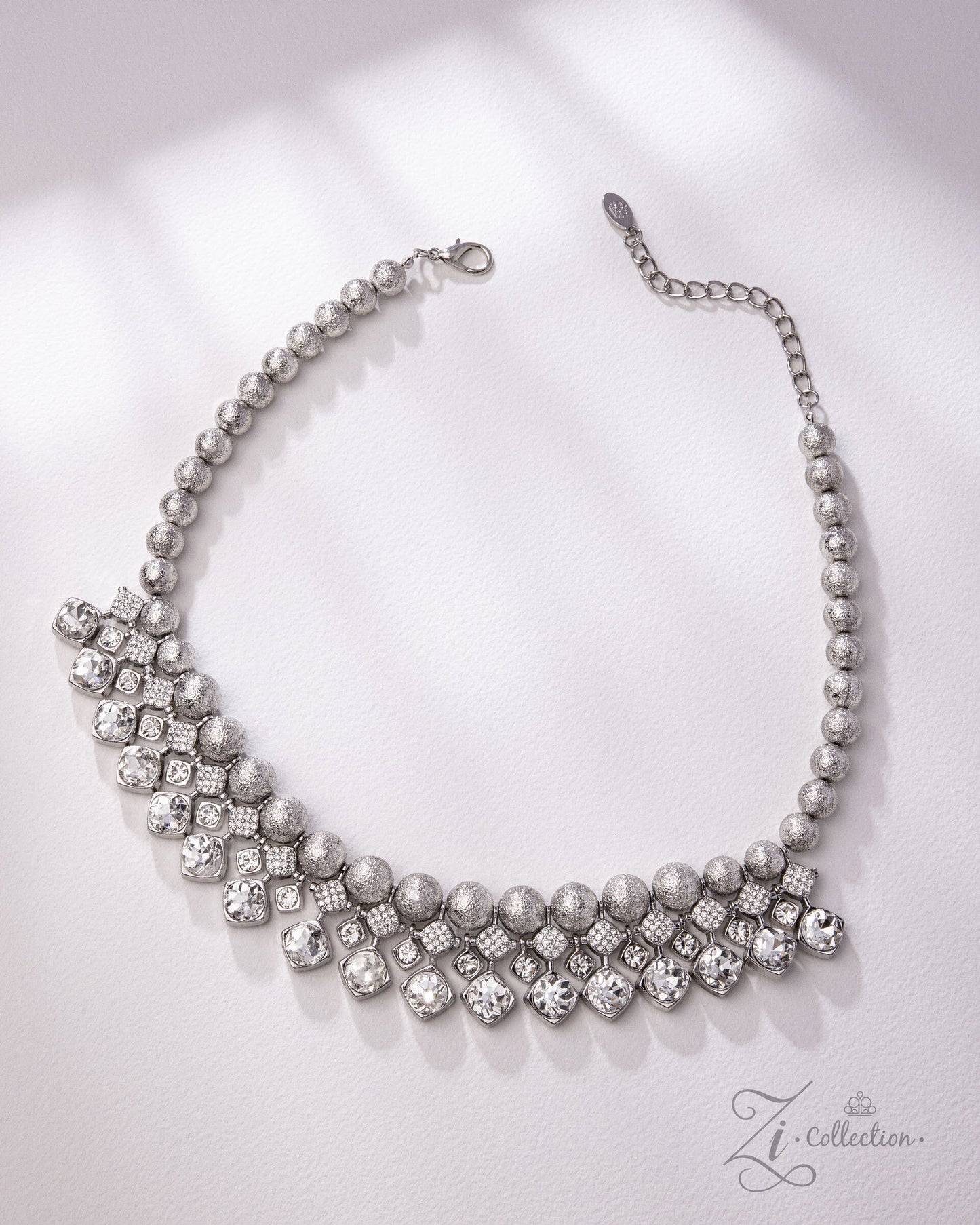 Pensive - Silver - Zi Collection
