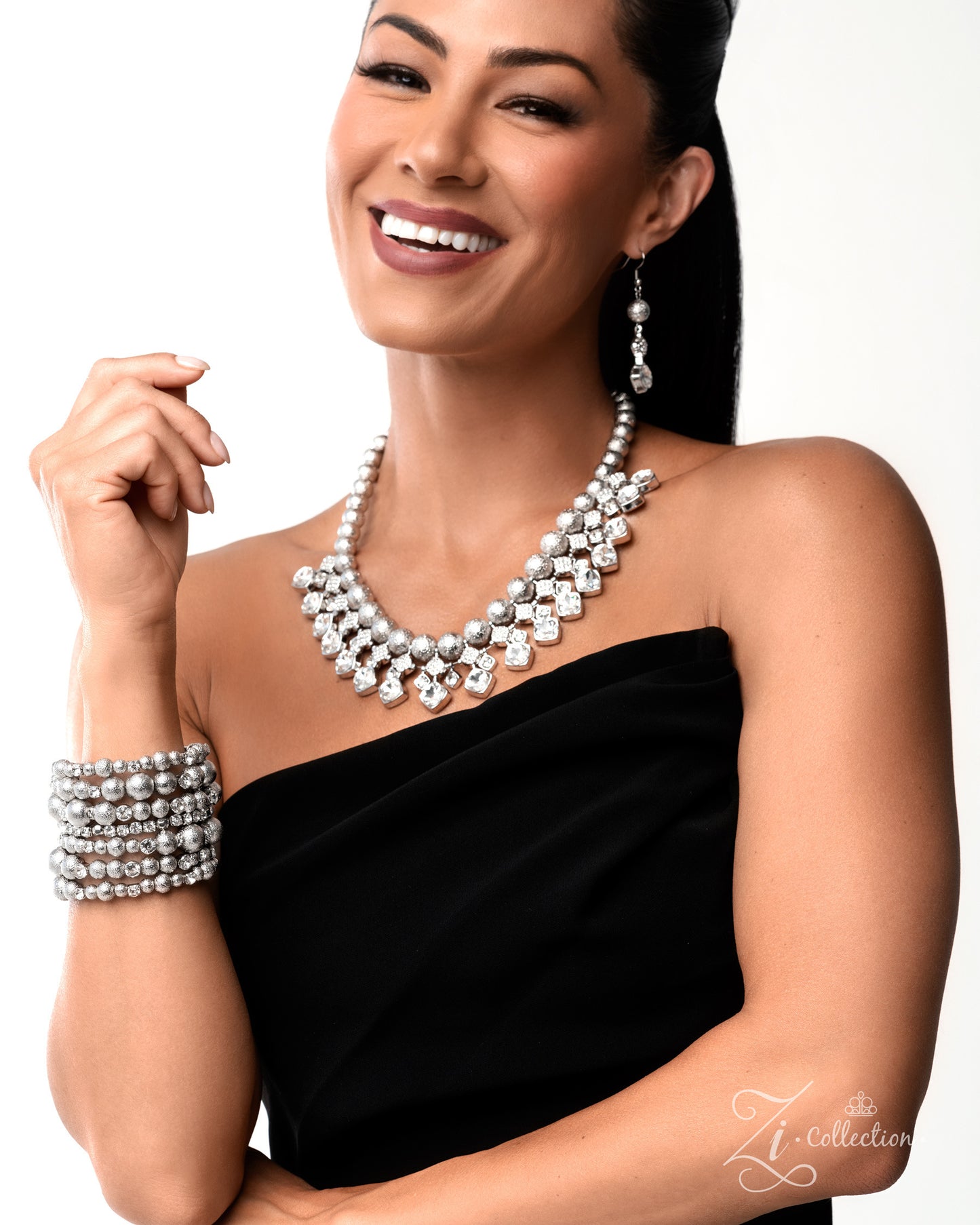 Pensive - Silver - Zi Collection